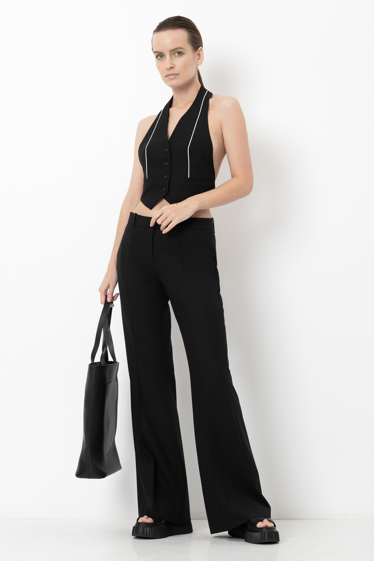 Брюки с акцентной отделкой