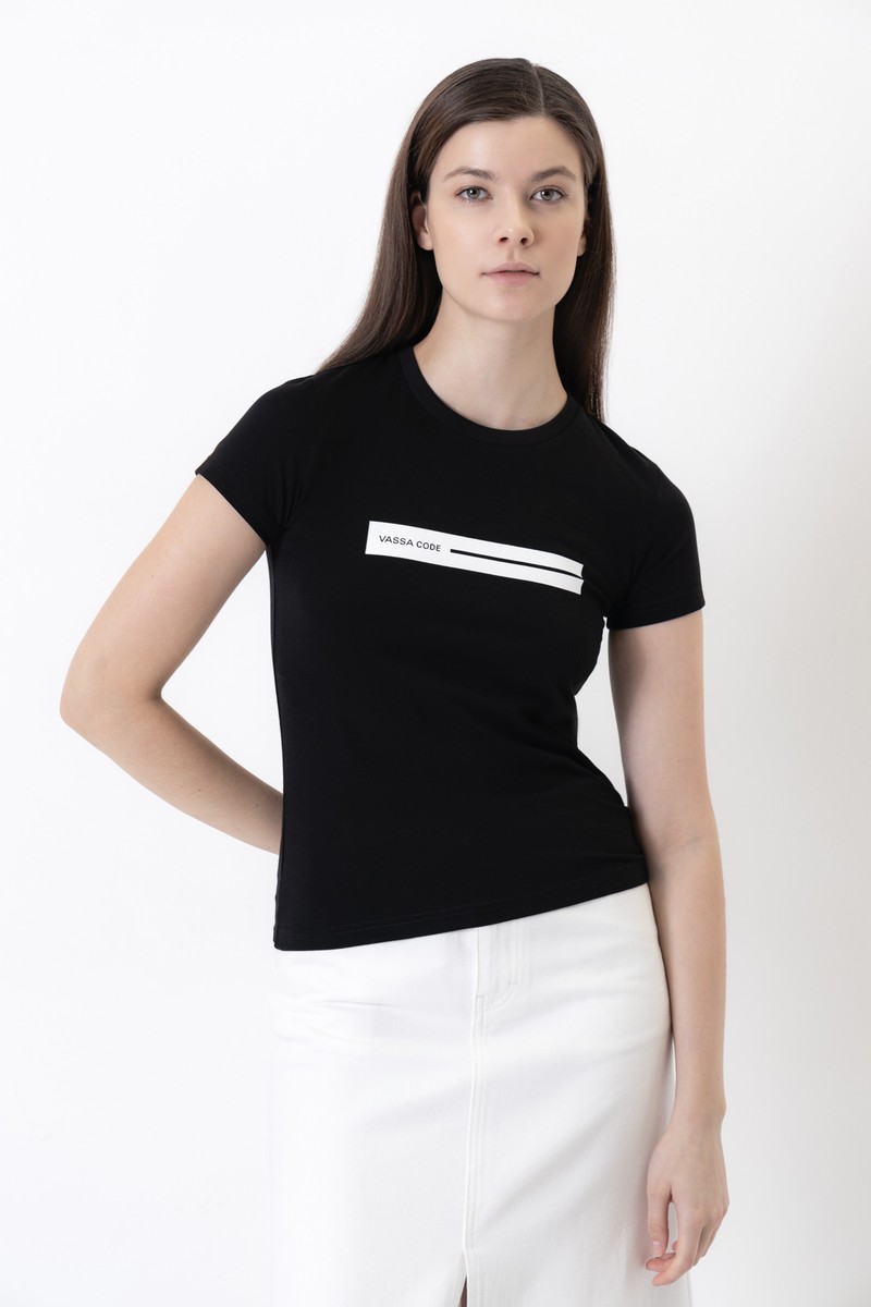 Футболка приталенного кроя